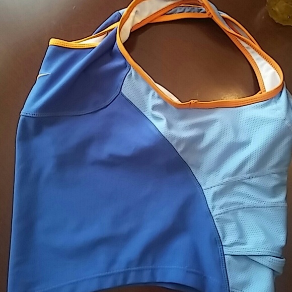 Nike - Picture 3 of 4